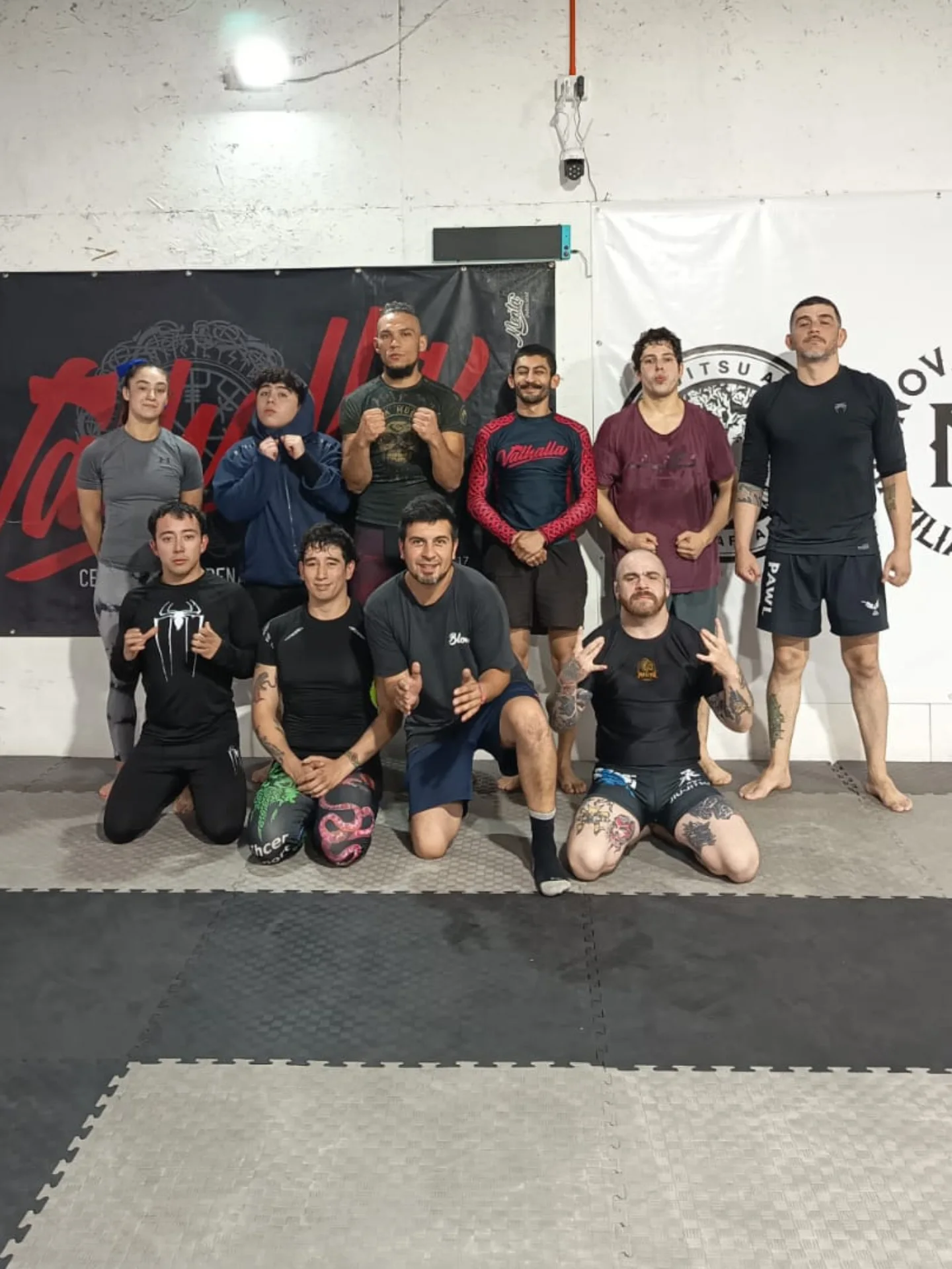 Participantes de una clase de MMA impartida por Carlos Maturana en Chiloé